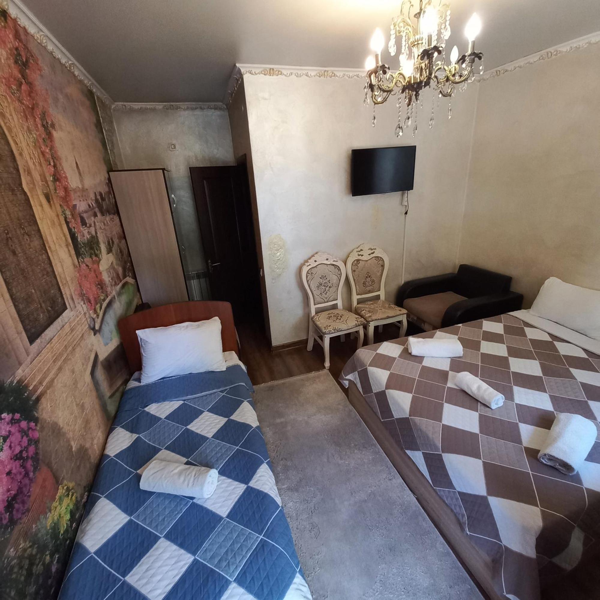 Camelot Hotel Bişkek Oda fotoğraf